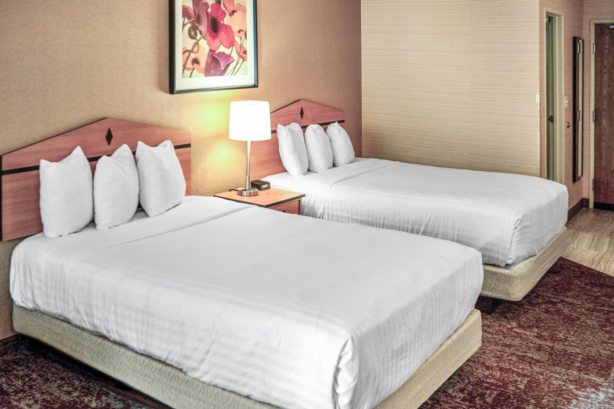 Crystal Inn Hotel & Suites - Midvalley Murray Bagian luar foto